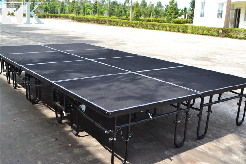 portable mobile stage system
