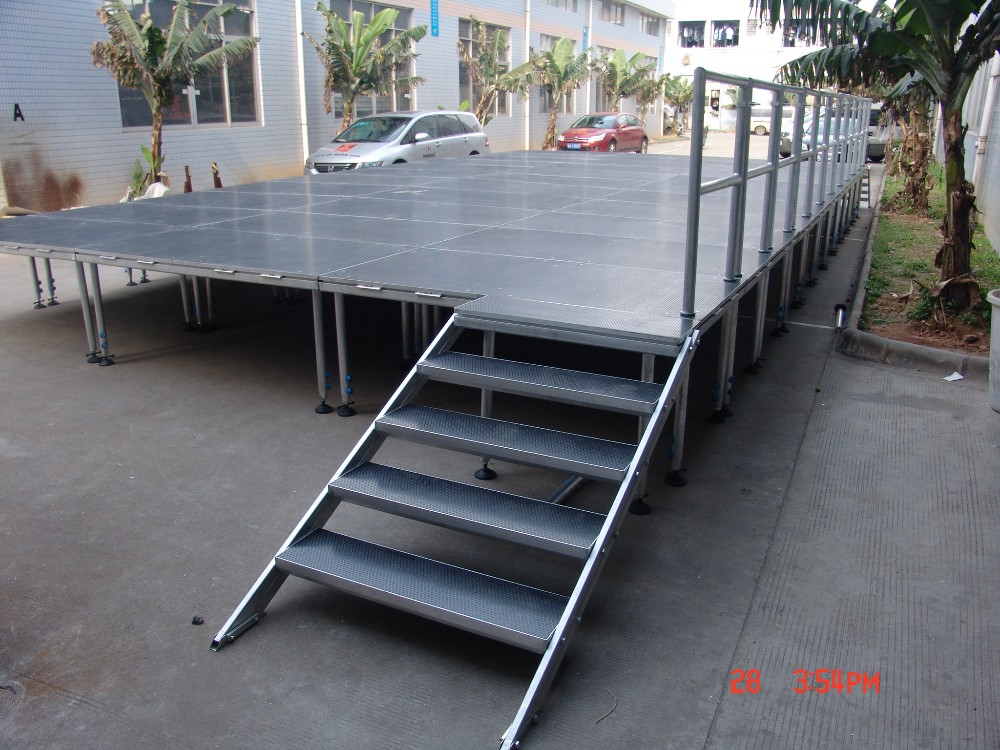 aluminum stage